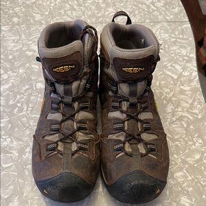KEEN Men's Brown Hiking Boots